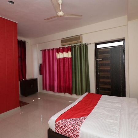 Oyo 26652 Roop River Resort Naupala エクステリア 写真